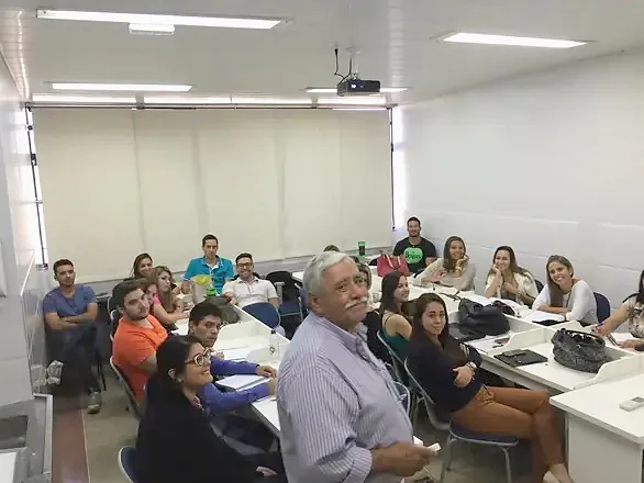 Turma da especialização em Endodontia da EndoBrasília, 2015