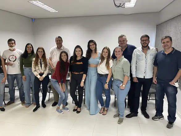 Turma da especialização em Endodontia da EndoBrasília, 2022