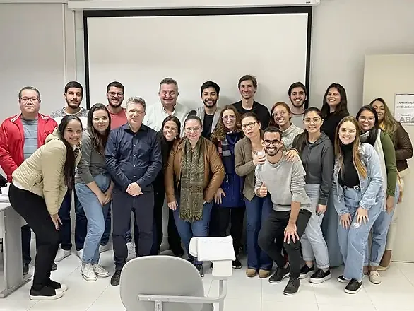Turma da especialização em Endodontia da EndoBrasília, 2022