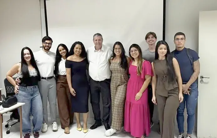 Turma da especialização em Endodontia da EndoBrasília, 2025